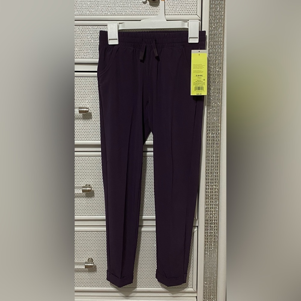 Girls all in motion “violet night” pants
